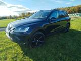 Volkswagen Touareg 3.0 V6 TDI Tüv/SHZ/AHK/Pano
