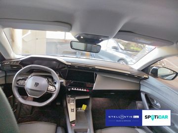 Peugeot 408 - 8