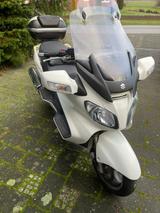 Suzuki Burgman 650 + TopCase + Navi Tom Rider + Heizung - SUZUKI BURGMAN 650