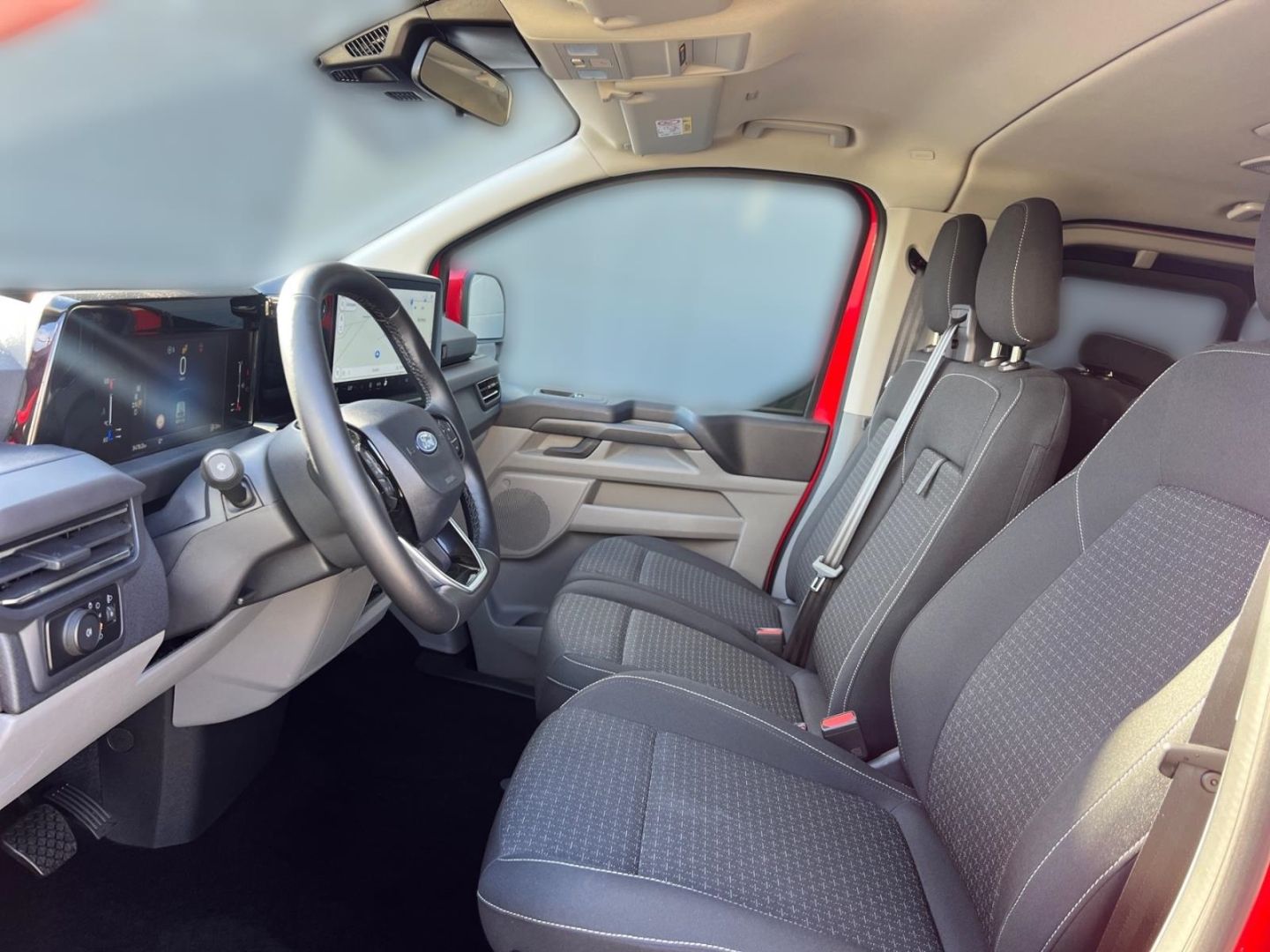 Ford Tourneo Custom 2.0 EcoBlue L2 AT8  Trend Ausstel foto 7