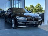 BMW B4 Armored/Panzer/Blindato/Blindé - BMW 7er Reihe mit Diesel-Antrieb: Limousine