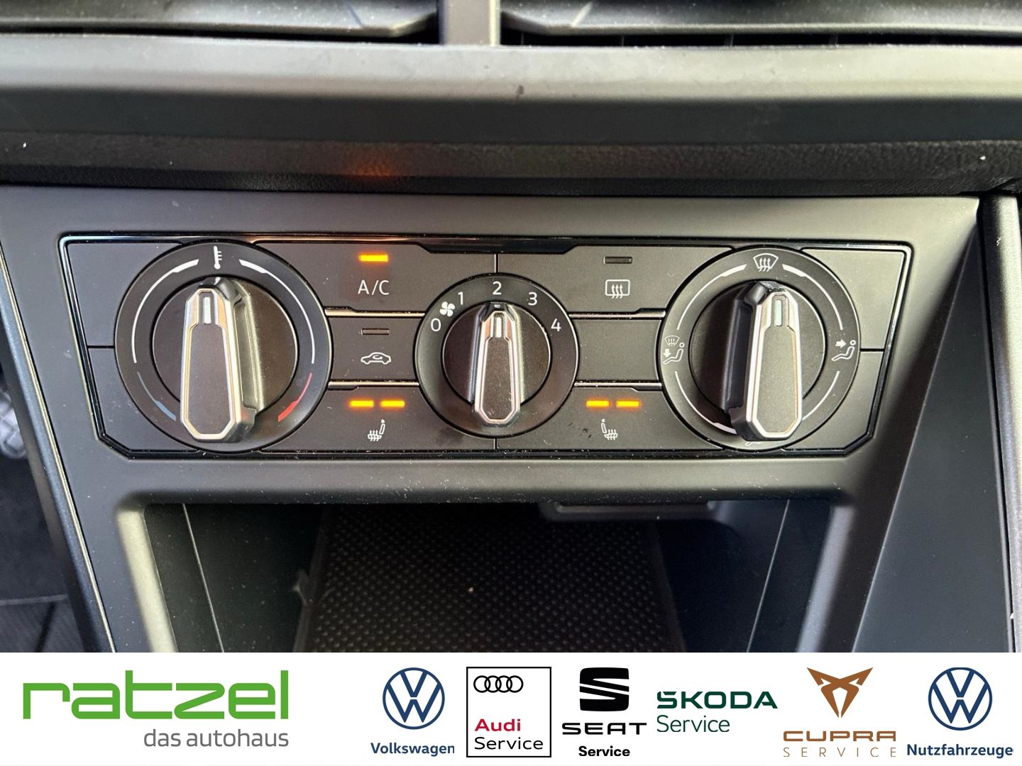 Fahrzeugabbildung Volkswagen Polo VI Basis Fresh 1.0 Digitales Cockpit LED Mu