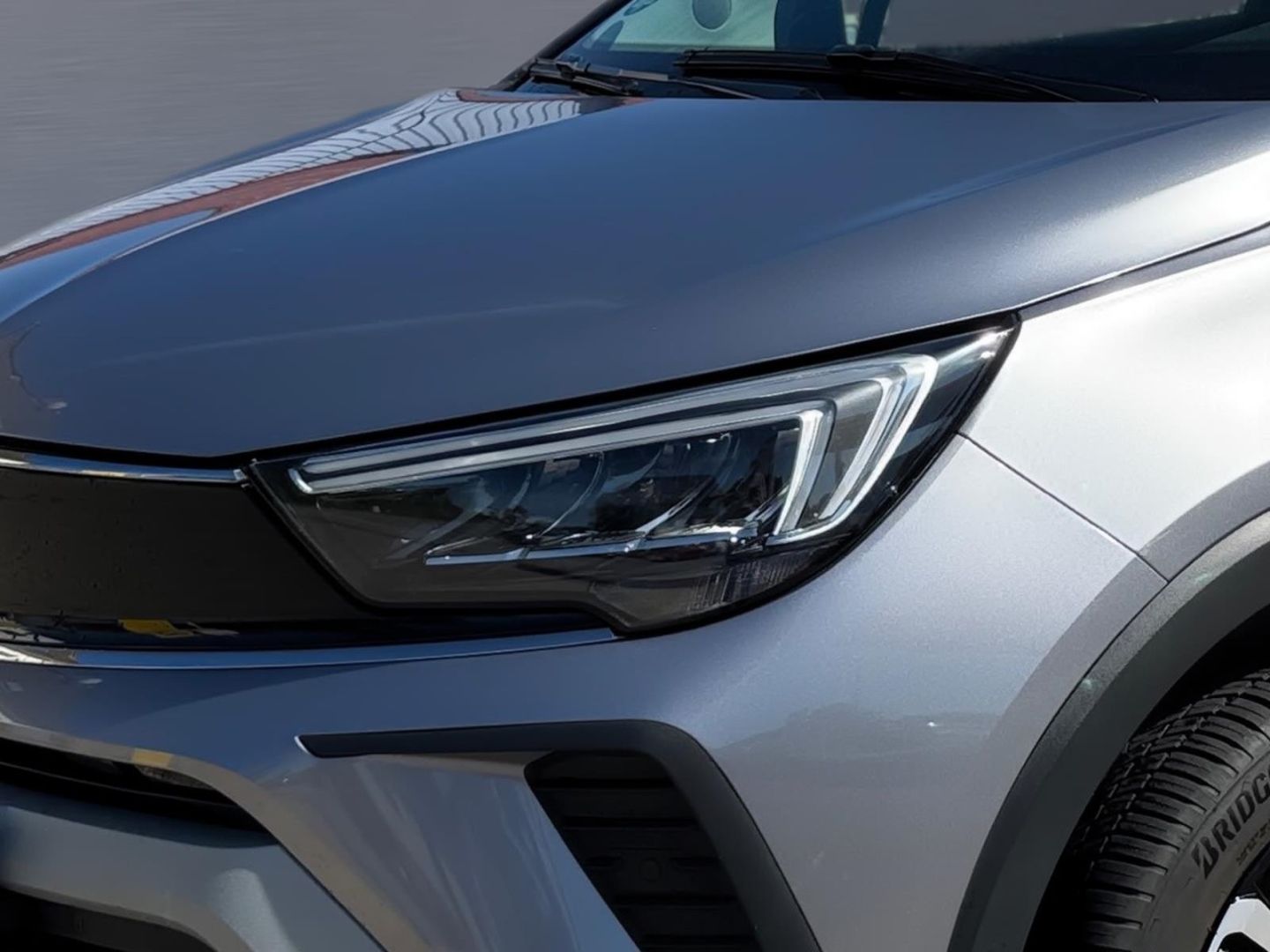 Fahrzeugabbildung Opel Crossland Elegance AHK-abnehmbar Navi LED Apple