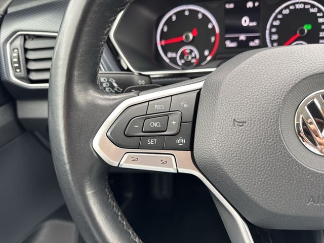 T-Cross UNITED 1.0 TSI DSG REAR VIEW R-LINE LED