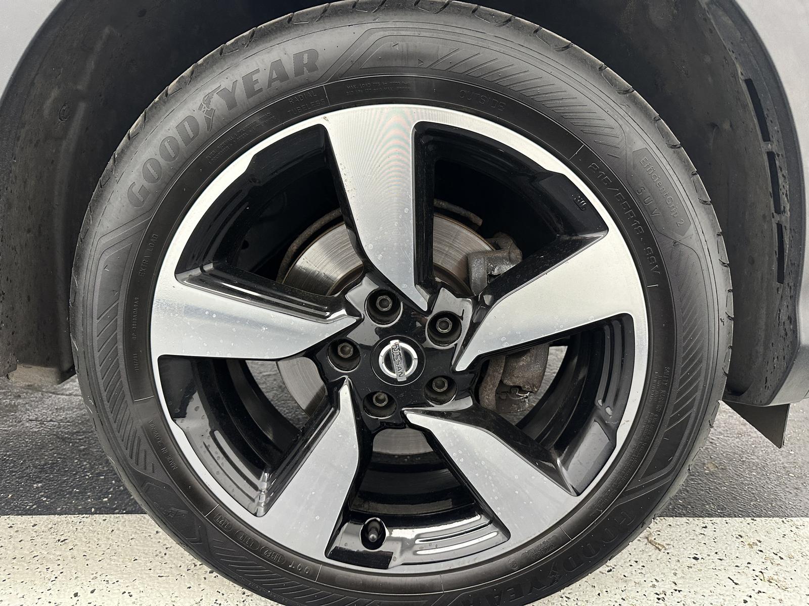 Nissan Qashqai N-Connecta "PANO-NAVI-CAM-MULTI-TEMPO"
