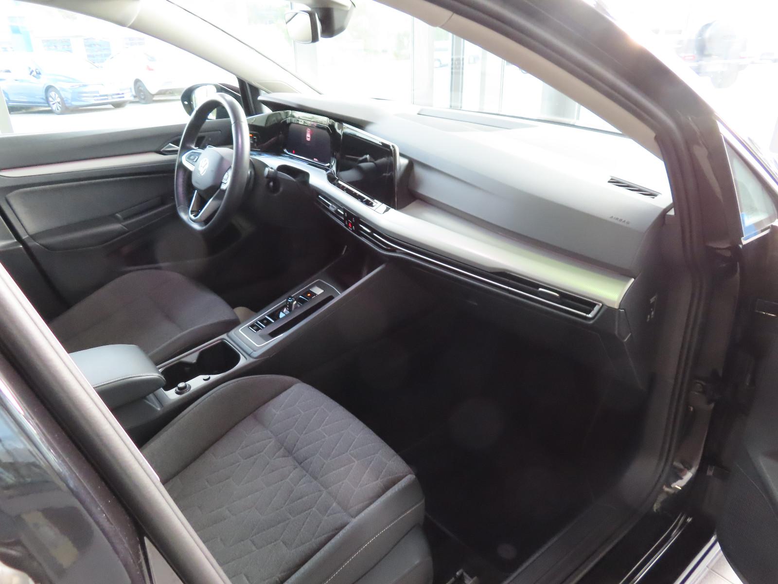 Volkswagen Golf VIII Lim. Move DSG PANO ACC AHK LED, миниатюра 7