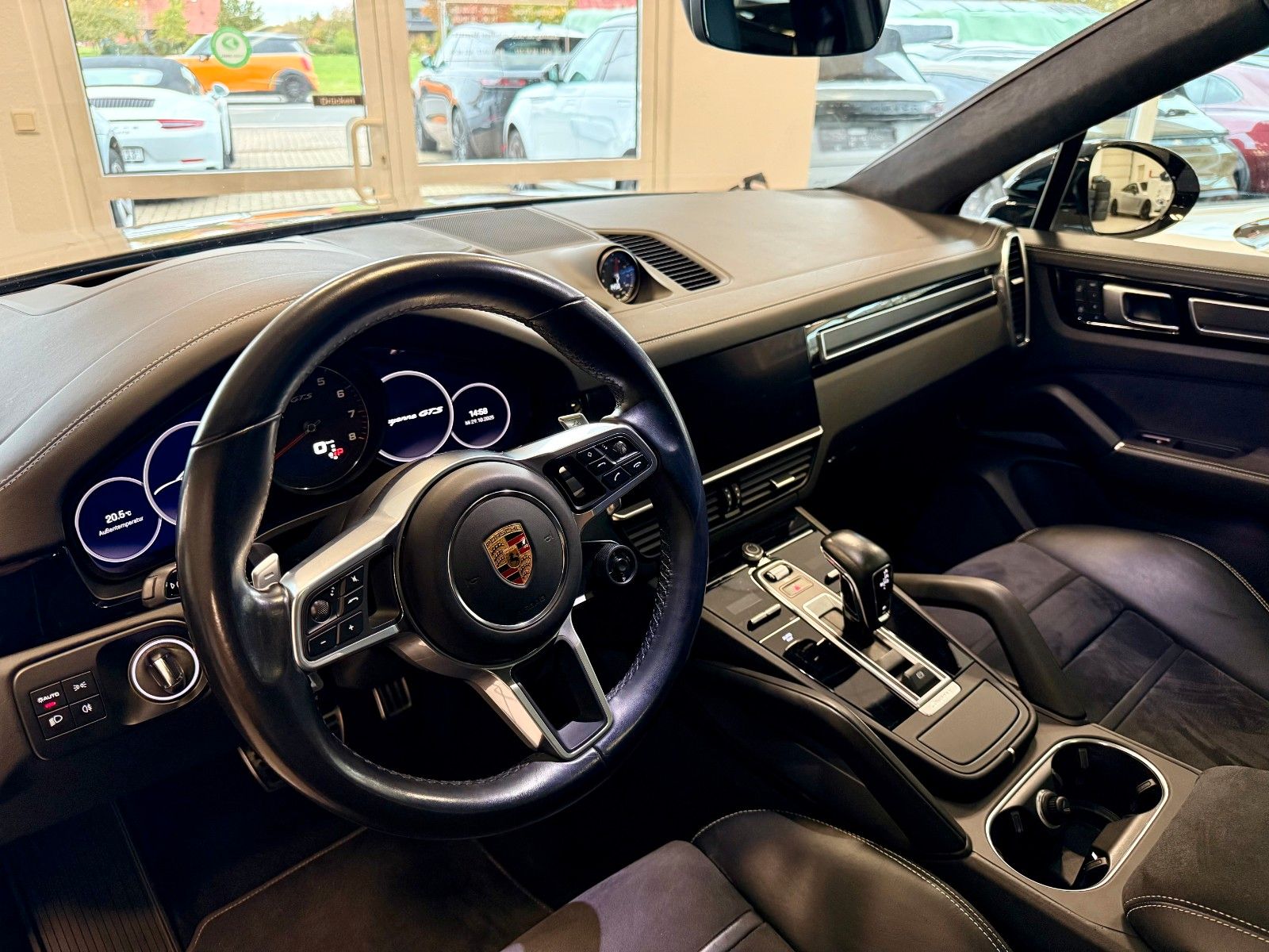 Fahrzeugabbildung Porsche Cayenne Coupe GTS AHK/ACC/HeadUp/22Zoll