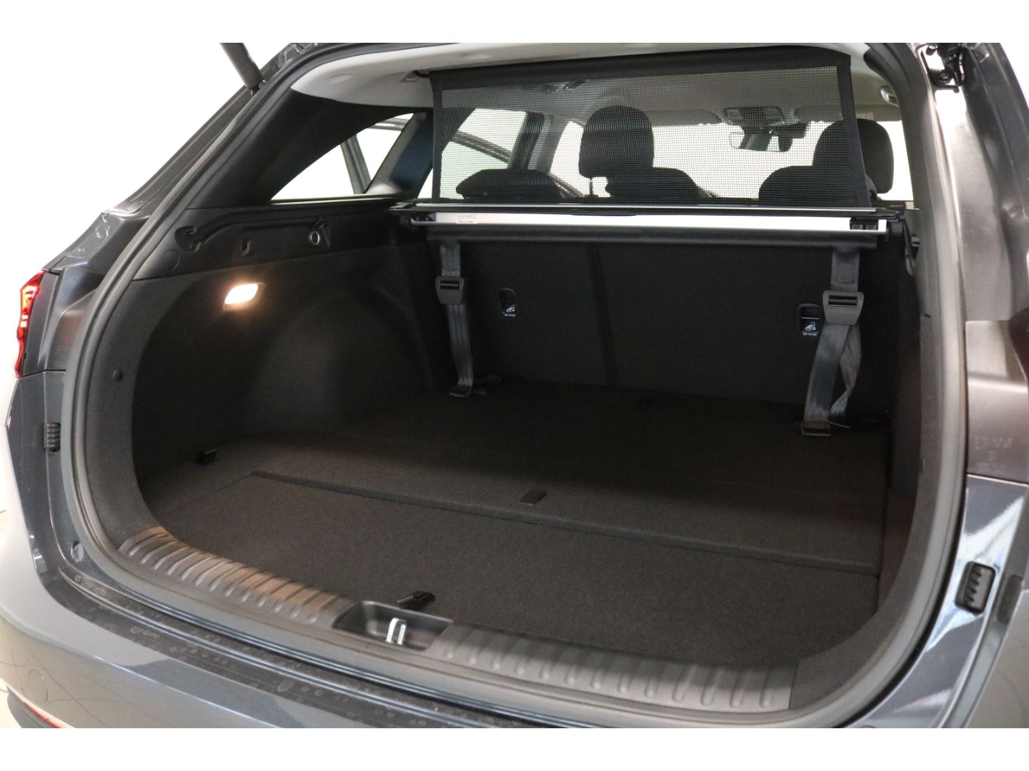 Fahrzeugabbildung Kia Ceed_sw 1,5 T-GDI DCT Spirit  el. Heckklappe DAB