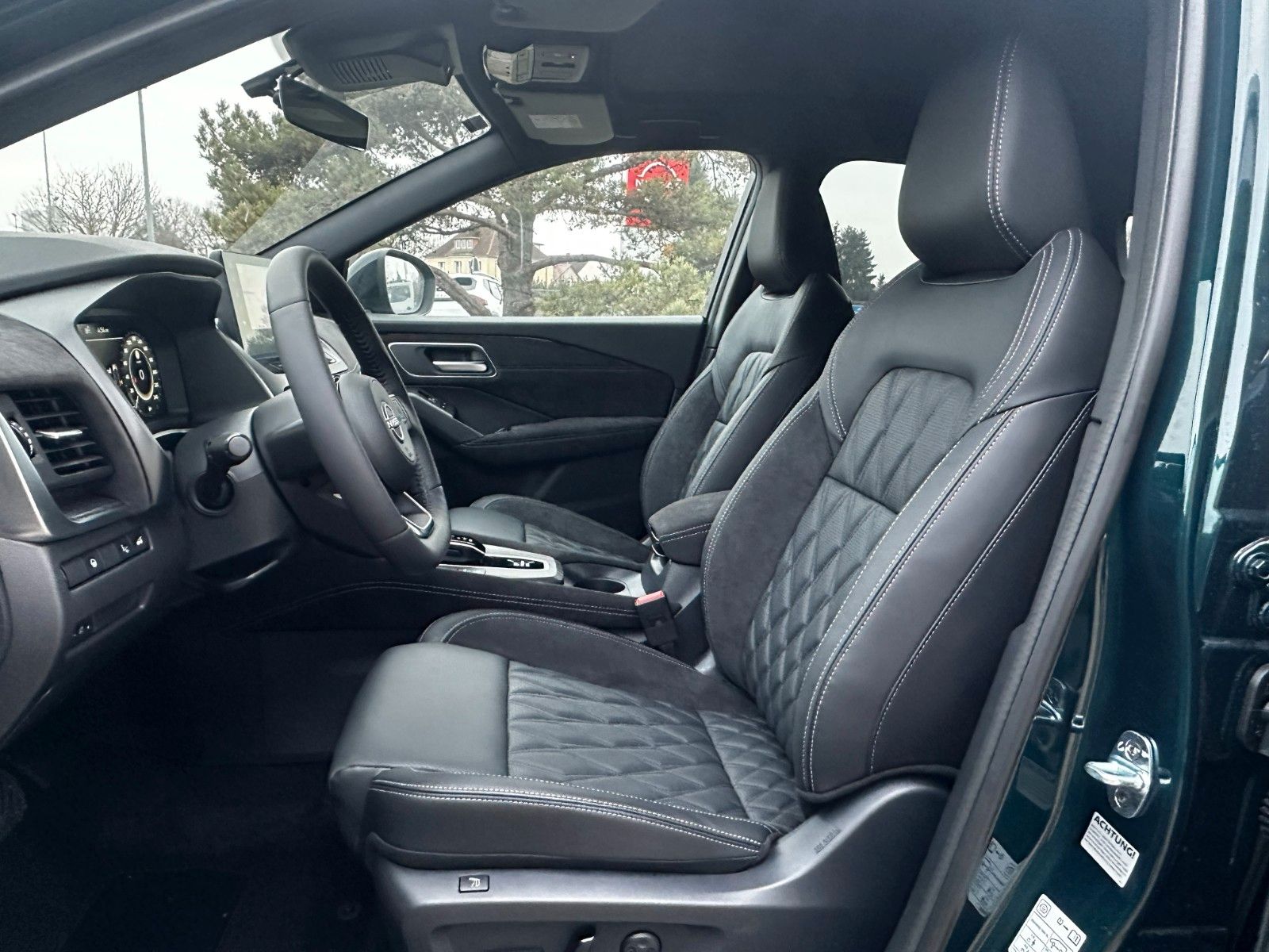 Fahrzeugabbildung Nissan Qashqai Tekna e-Power , Premium Paket, Panorama
