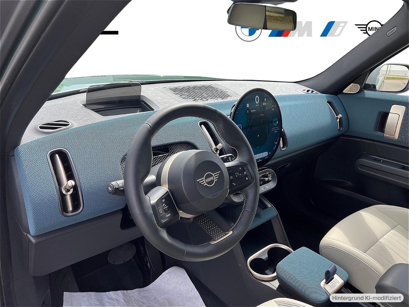 MINI Countryman C Favoured Trim Paket XL AHK