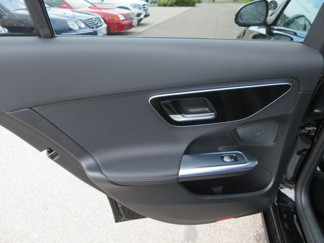 Fahrzeugbild 12