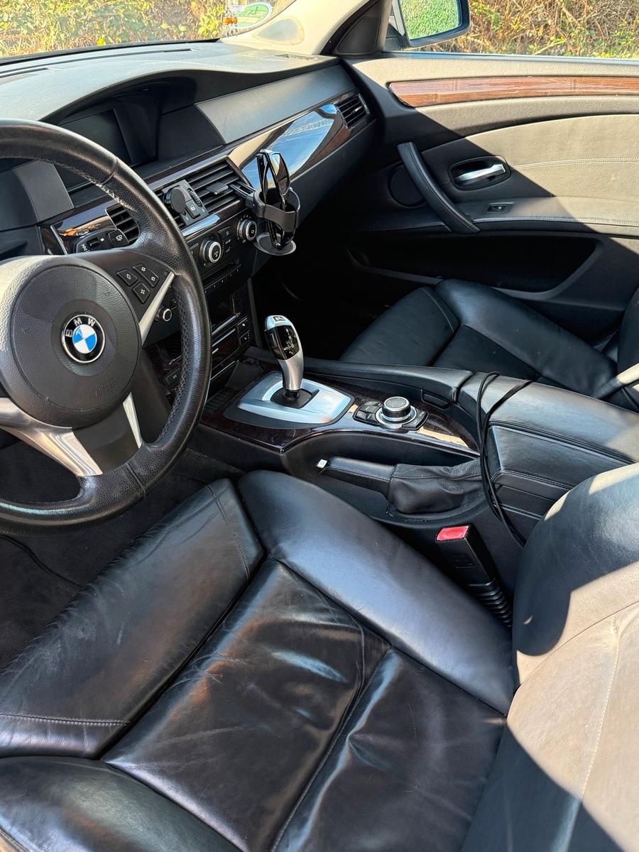 BMW 525 2009 — photo 8