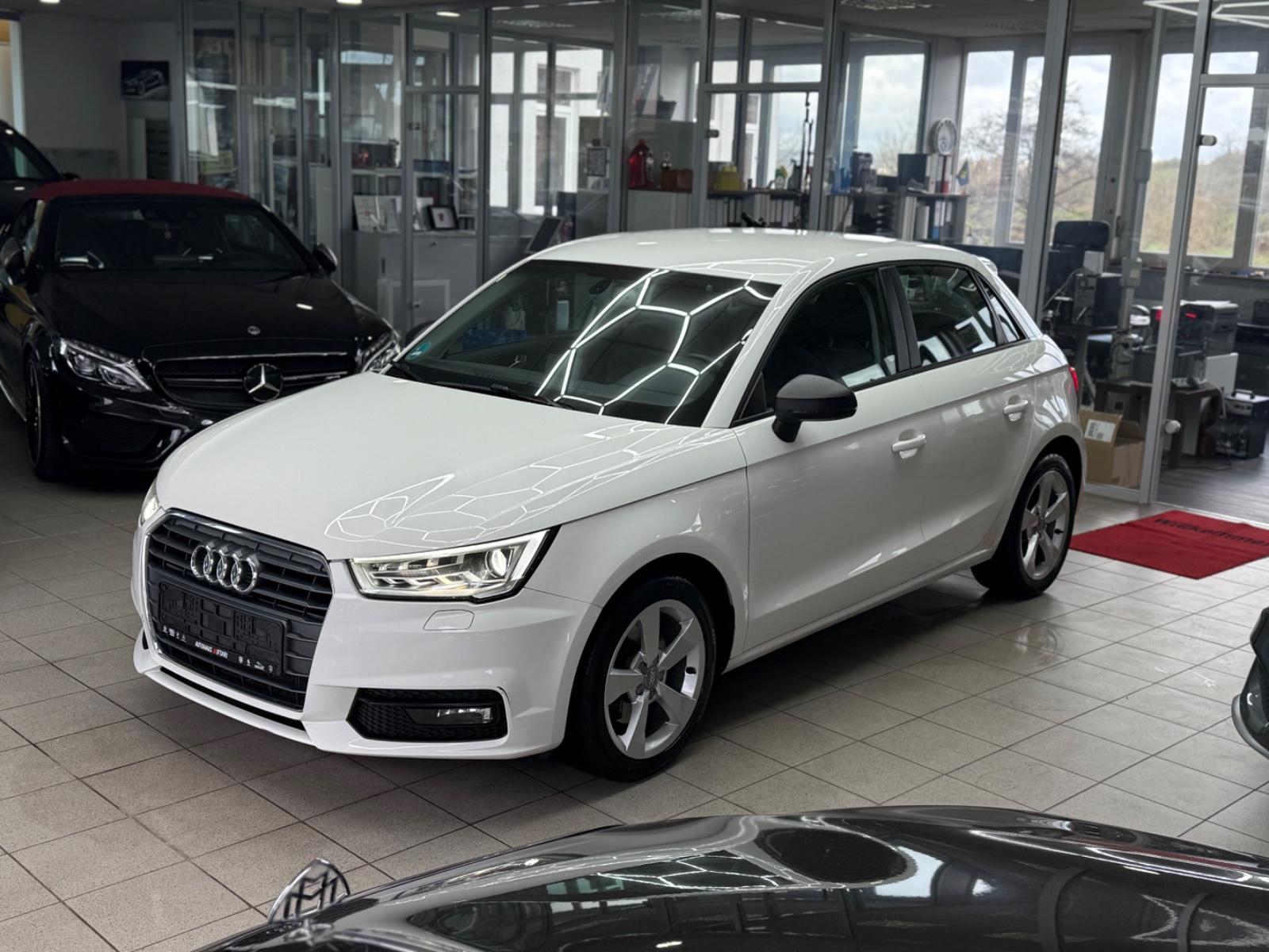 Audi A1 1.6 TDI Sportback sport Xenon Navi Bose PDC