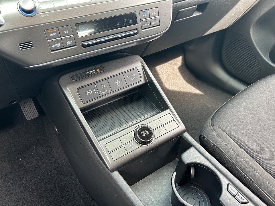 Fahrzeugabbildung Hyundai KONA ELEKTRO SX2 48kWh ADVANTAGE EFF-PAK LED+NAV