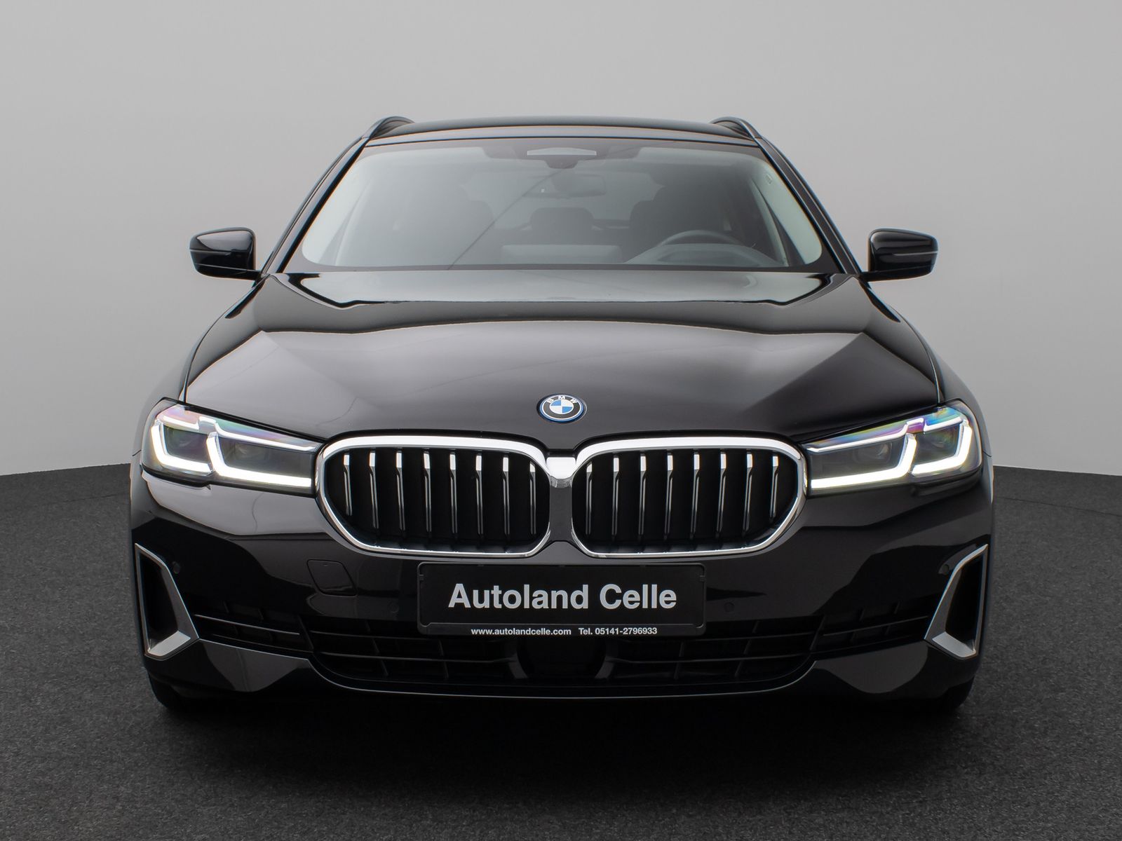 Fahrzeugabbildung BMW 530e xD Luxury Line DAB Komfort HUD Laser HiFi
