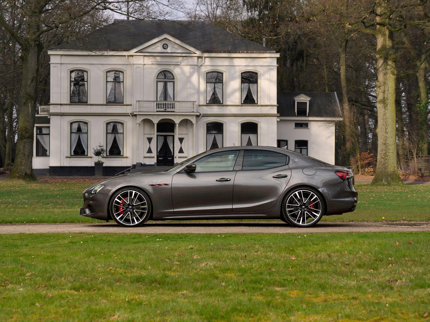 Maserati Ghibli Trofeo 3.8 V8 580pk | Atelier int. | 1e e