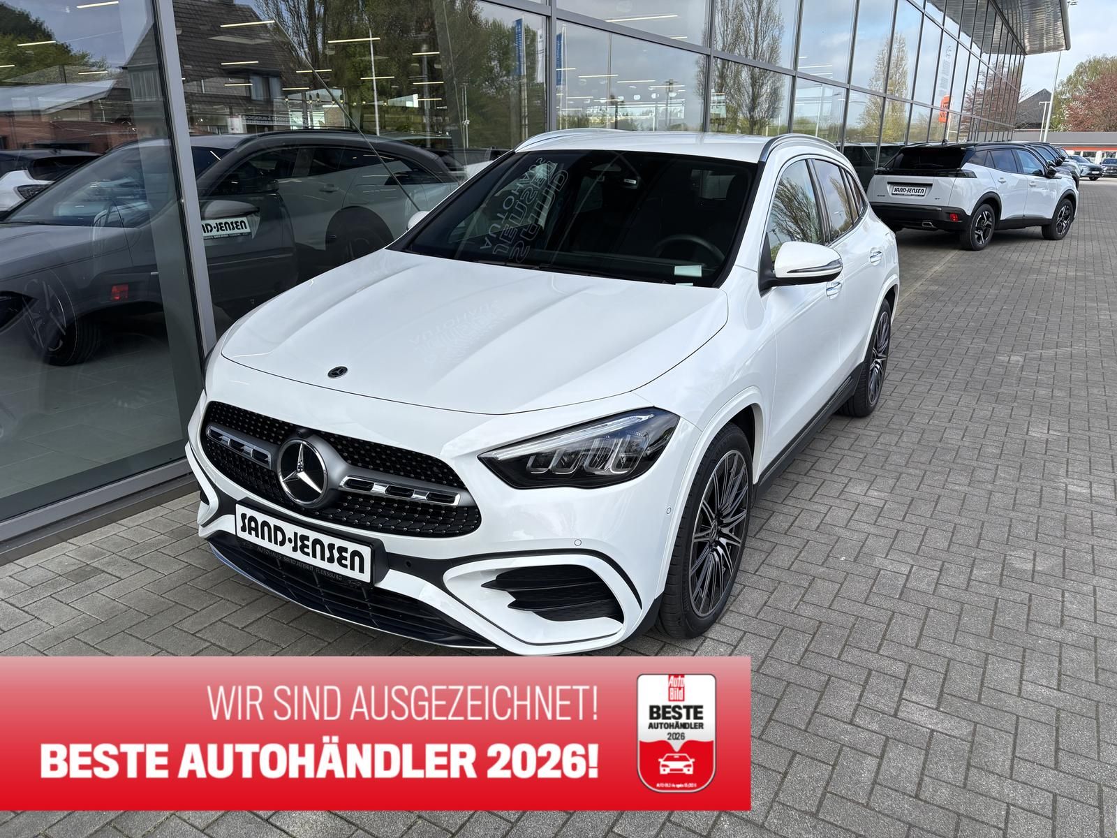 MERCEDES-BENZ GLA 200 AMG Line Premium AHK 20" Adv-Sound Temp