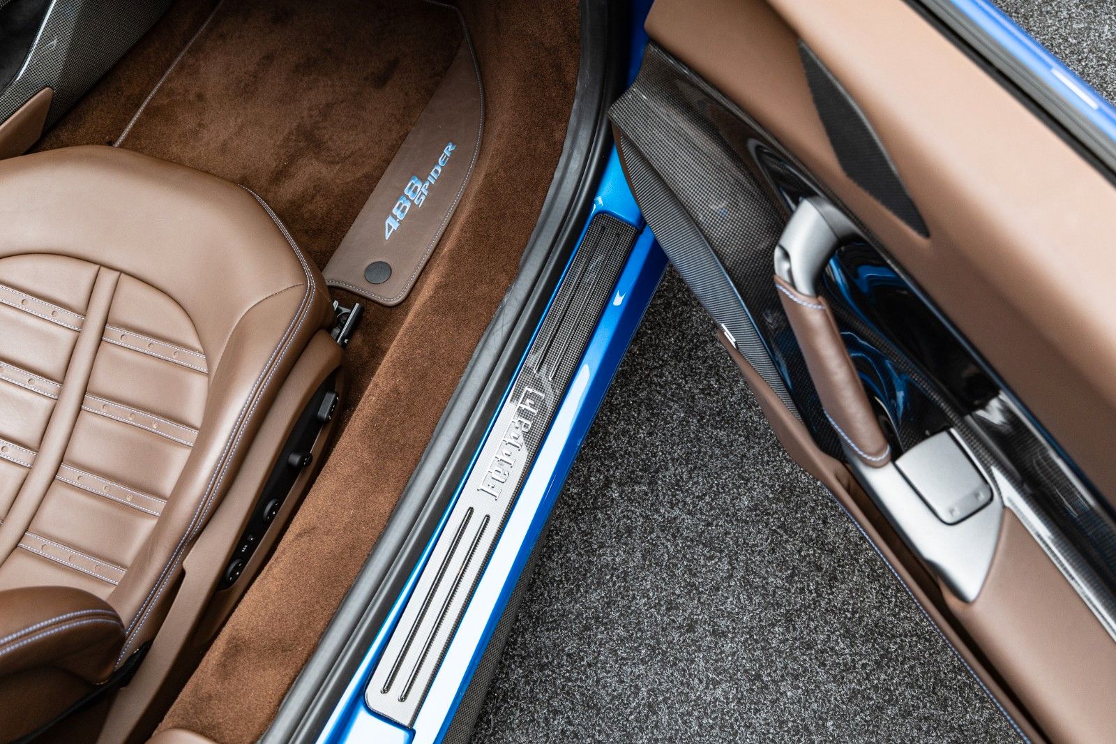 Fahrzeugabbildung Ferrari 488 Spider + Carbon + Daytona + Liftsystem