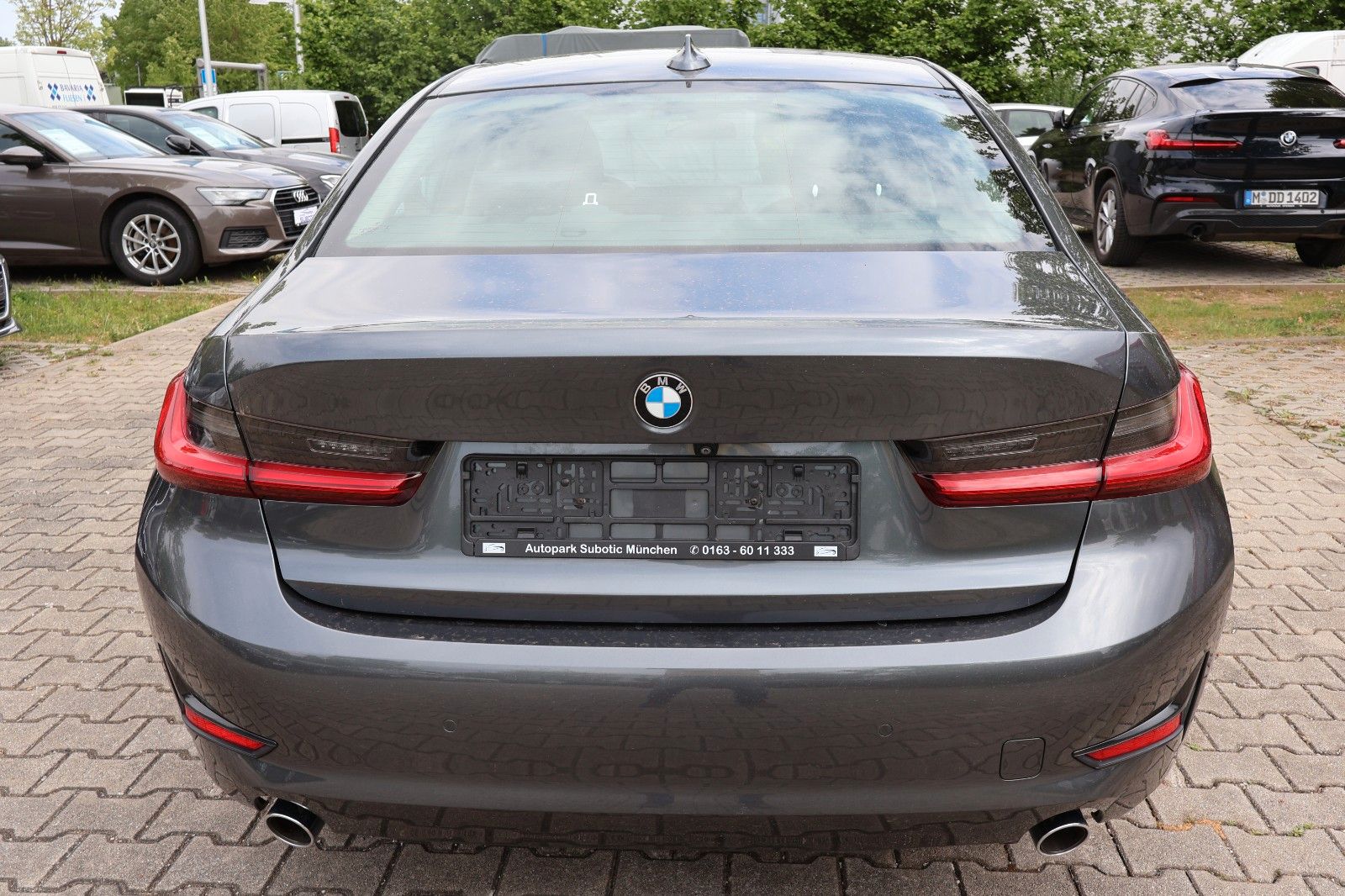 Fahrzeugabbildung BMW 318 Baureihe 3 Lim. 318 d Advantage