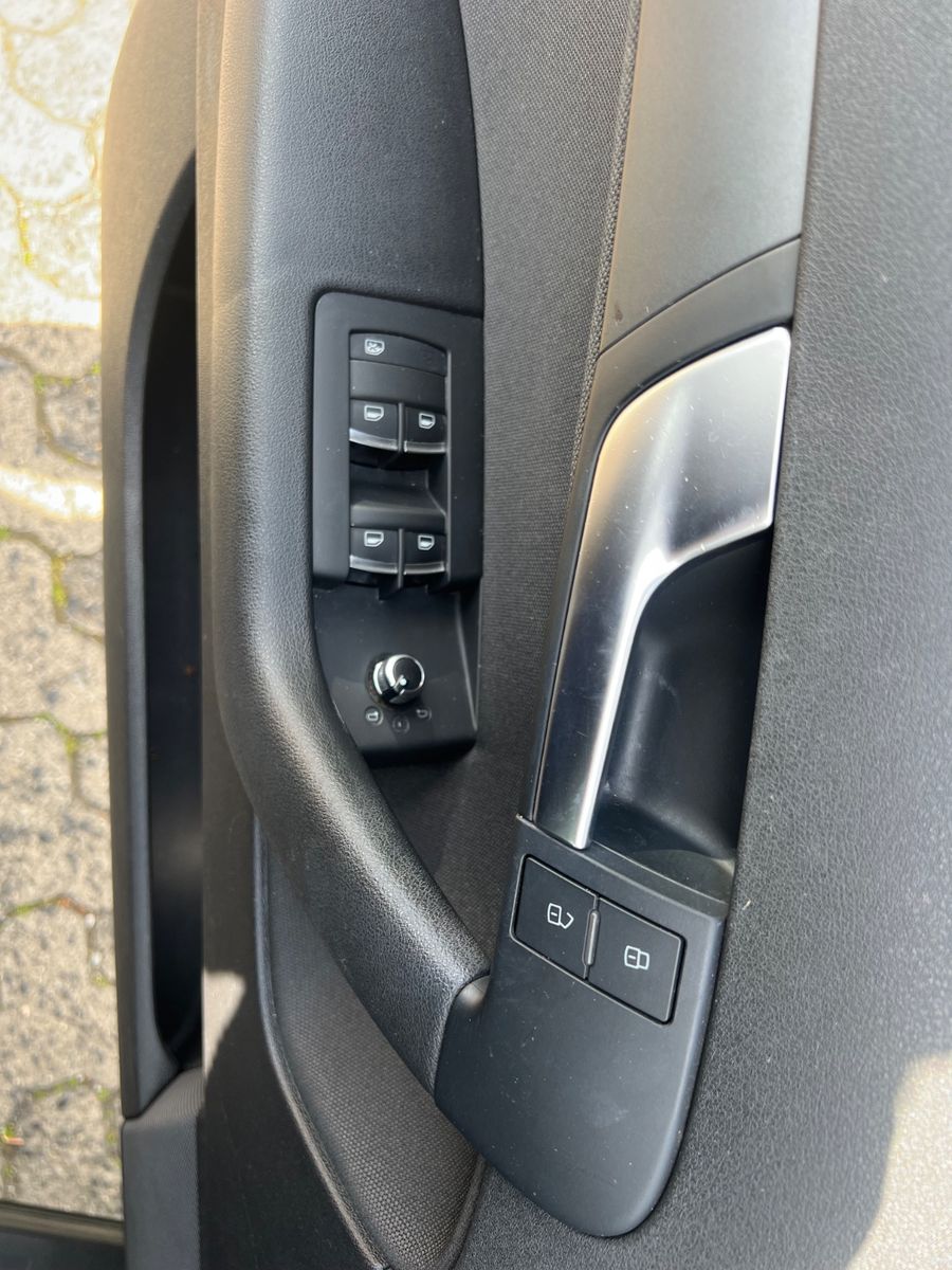 Fahrzeugabbildung Audi A3 Sportback 1.6 Attraction