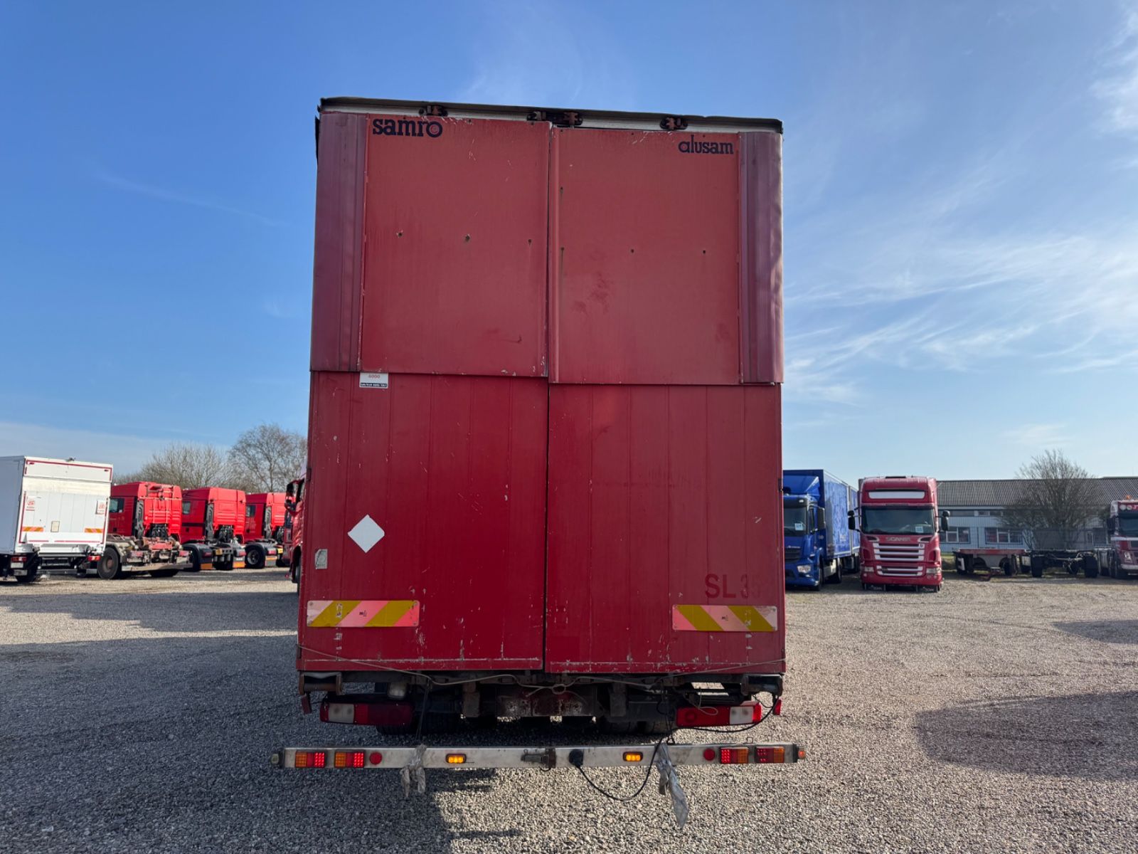 Fahrzeugabbildung Renault DXI 450