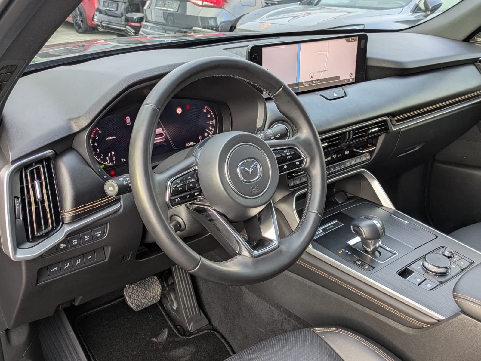 Fahrzeugabbildung Mazda CX-80 3.3L Homura Plus PANO*HUD*BOSE*NAPPA*7SIT