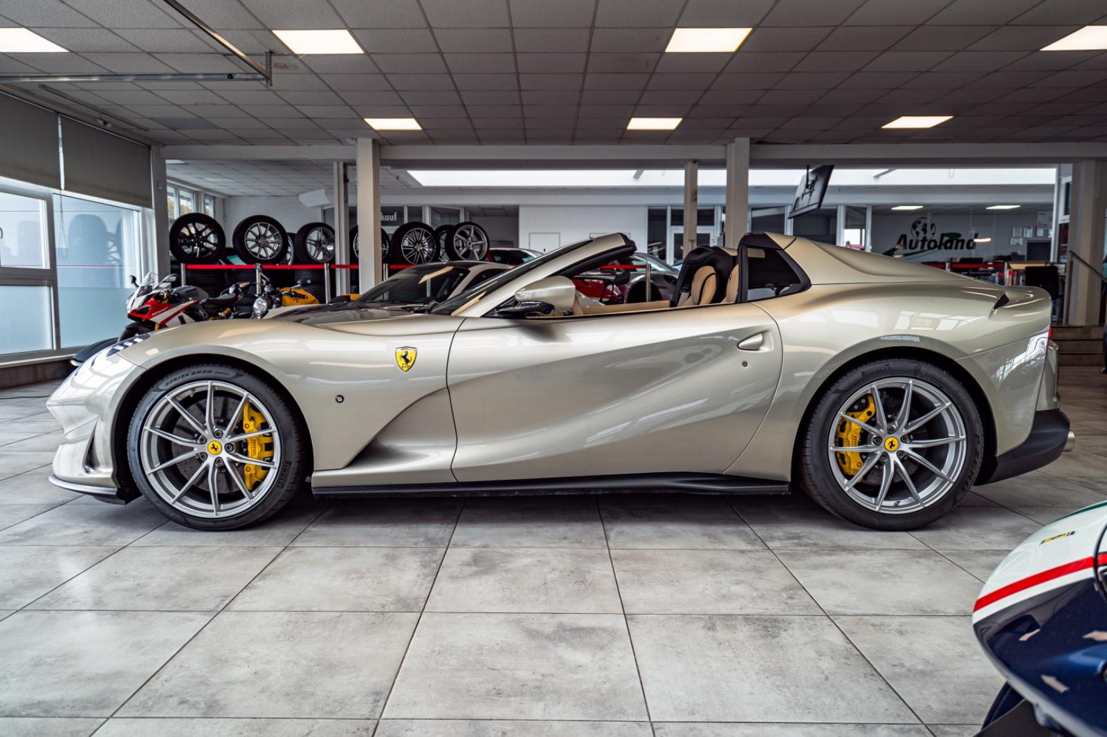 Ferrari 812 GTS*Carbon*LIFT*Extracamp.*Grigio Ingrid*JBL