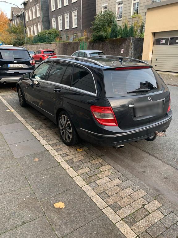 Mercedes-Benz C 320