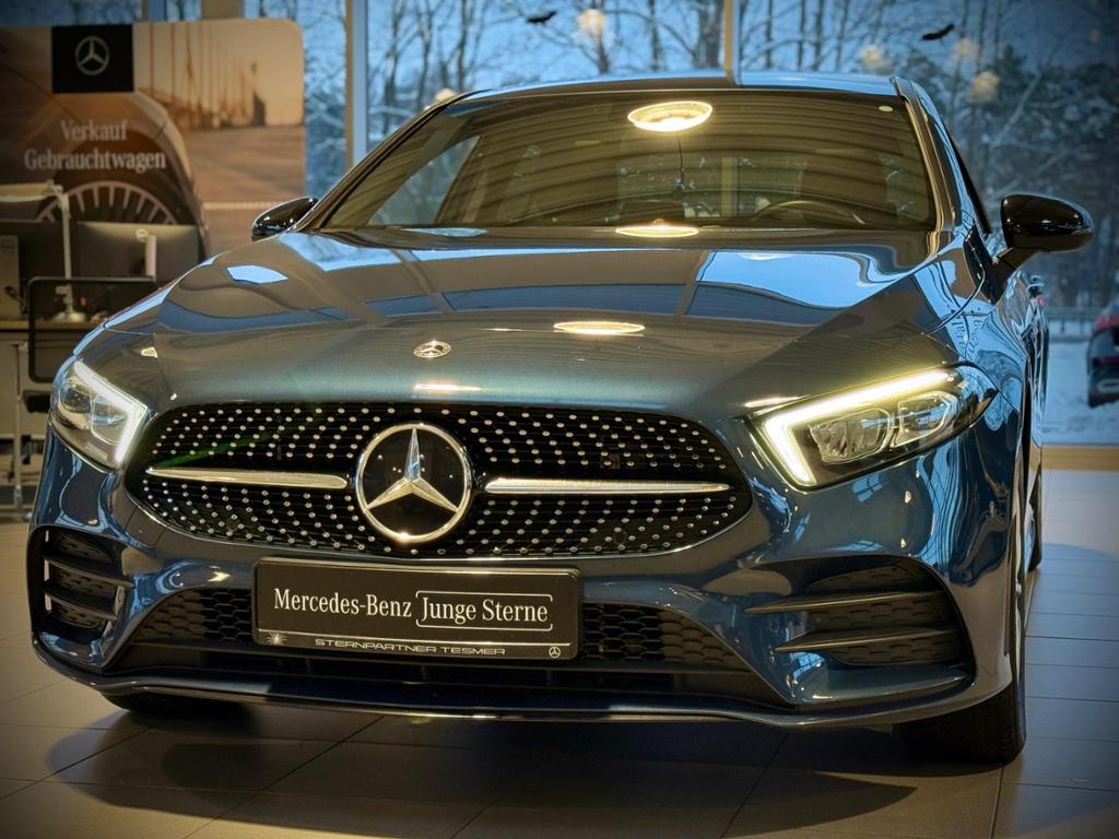 Mercedes-Benz A 250 e AMG+PANO+Night+CarPlay+MBUX