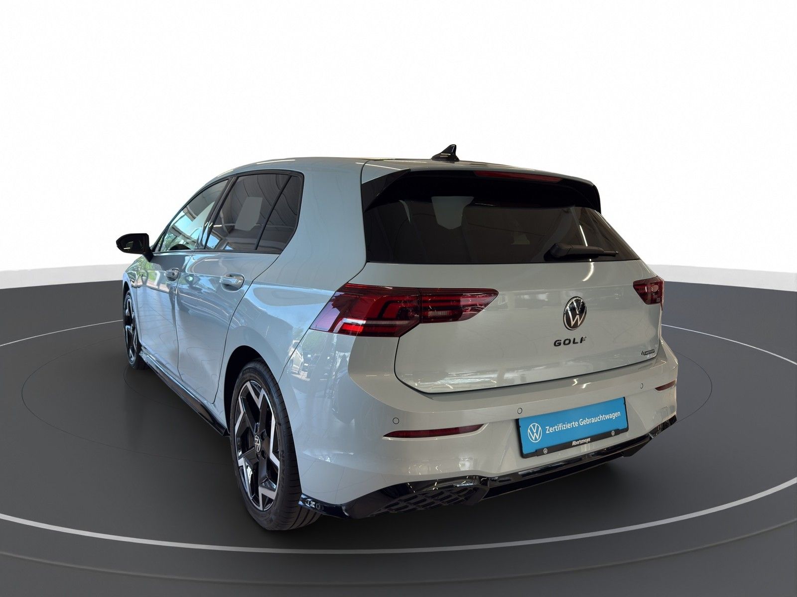Volkswagen Golf VIII 2.0 TSI 4Motion R-Line DSG KAMERA LED foto 2