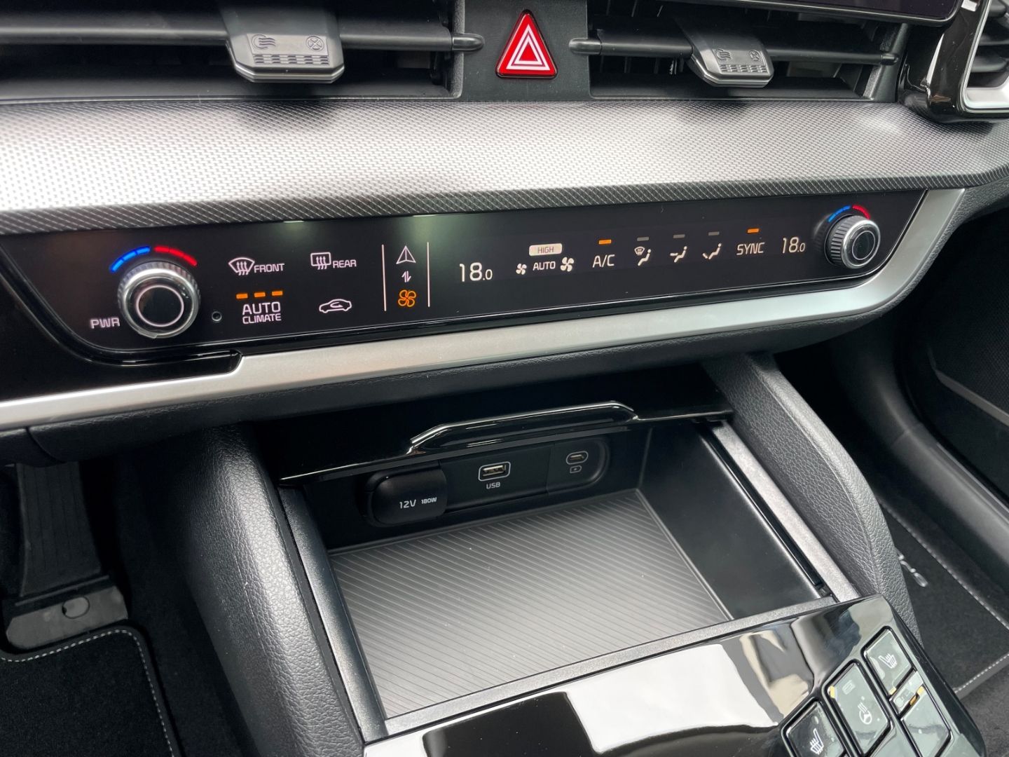 Fahrzeugabbildung Kia Sportage Ultimate Mild-Hybrid LED Kamera Winterp