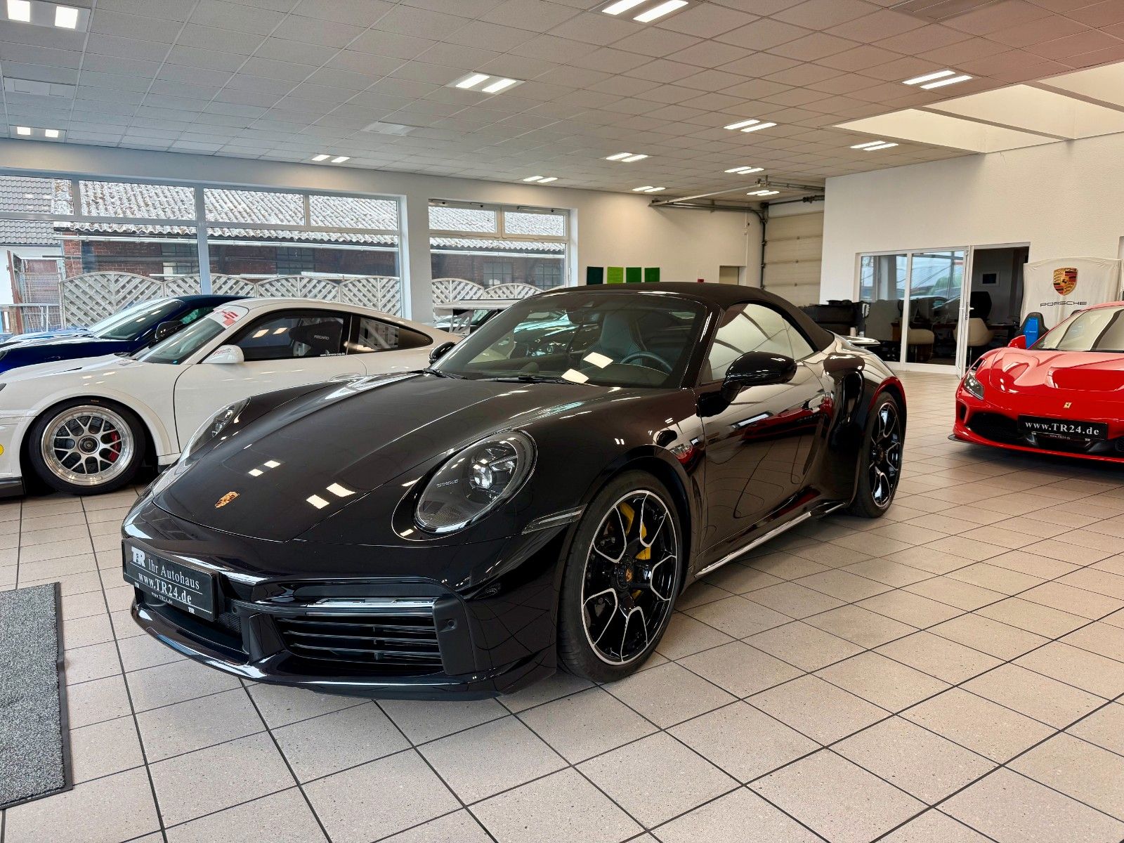 Fahrzeugabbildung Porsche 911 992 Turbo S Cabrio LIFT/Burmester/Keyless