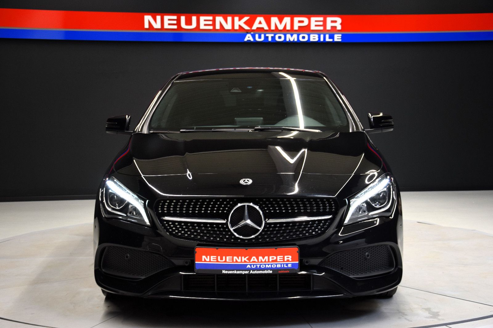 Fahrzeugabbildung Mercedes-Benz CLA 200d Shooting Brake AMG Urban Style Edition