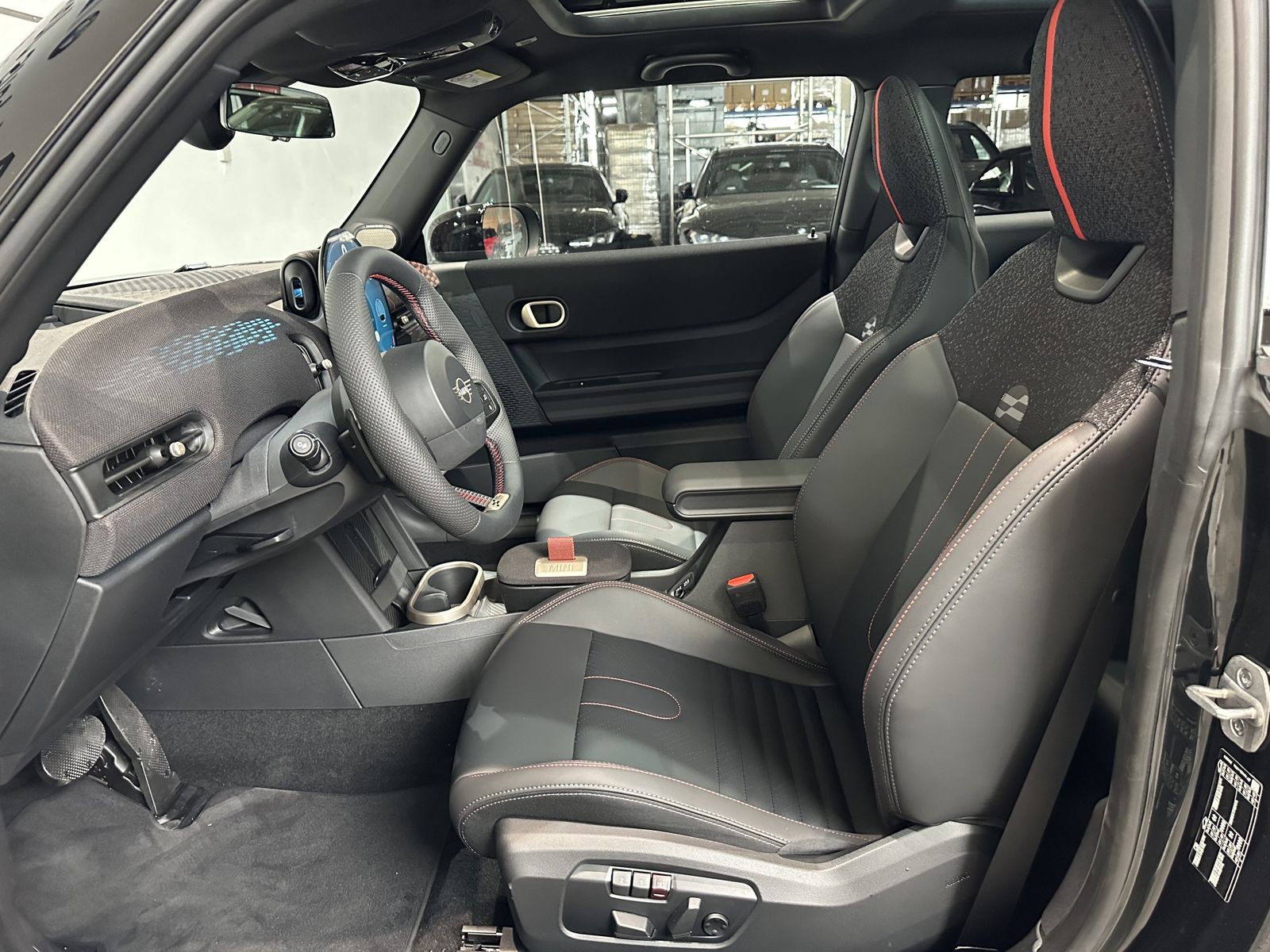 Fahrzeugabbildung MINI Cooper S JCW Trim, Komfortzugang, Head-Up-Displa