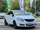 Opel Corsa D Color Edition 1.4 Sportsitze - Opel Corsa aus 2010: Sport
