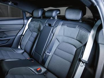 2025 Porsche TAYCAN 缩略图 24