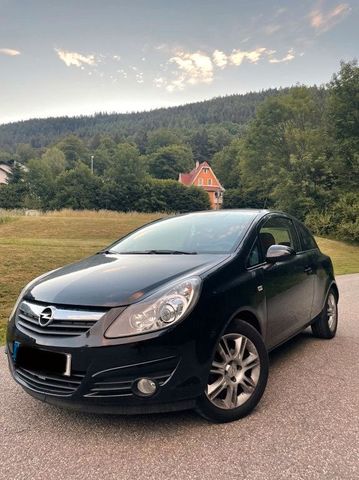 Opel Corsa 1.4 Twinport Sport mit Fahrradträger!