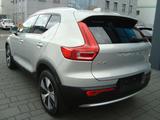 Volvo XC40 Plus Bright Recharge Plug-In Hybrid - Volvo XC40 in Köln