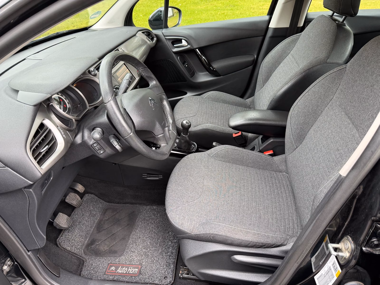 Citroën C3 Selection  ** Zahnriemen neu **