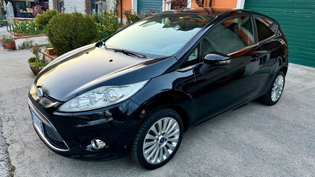 Ford Fiesta 1.2 16V 3p. Ghia