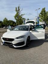 Cupra Leon 1.4 e-HYBRID 180kW VZ DSG Sportstourer VZ - Cupra Leon: Privatanbieter