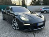 Porsche Panamera Facelift  / 3.0 Diesel / ... - Porsche Panamera mit Diesel-Antrieb: Limousine, 3.0