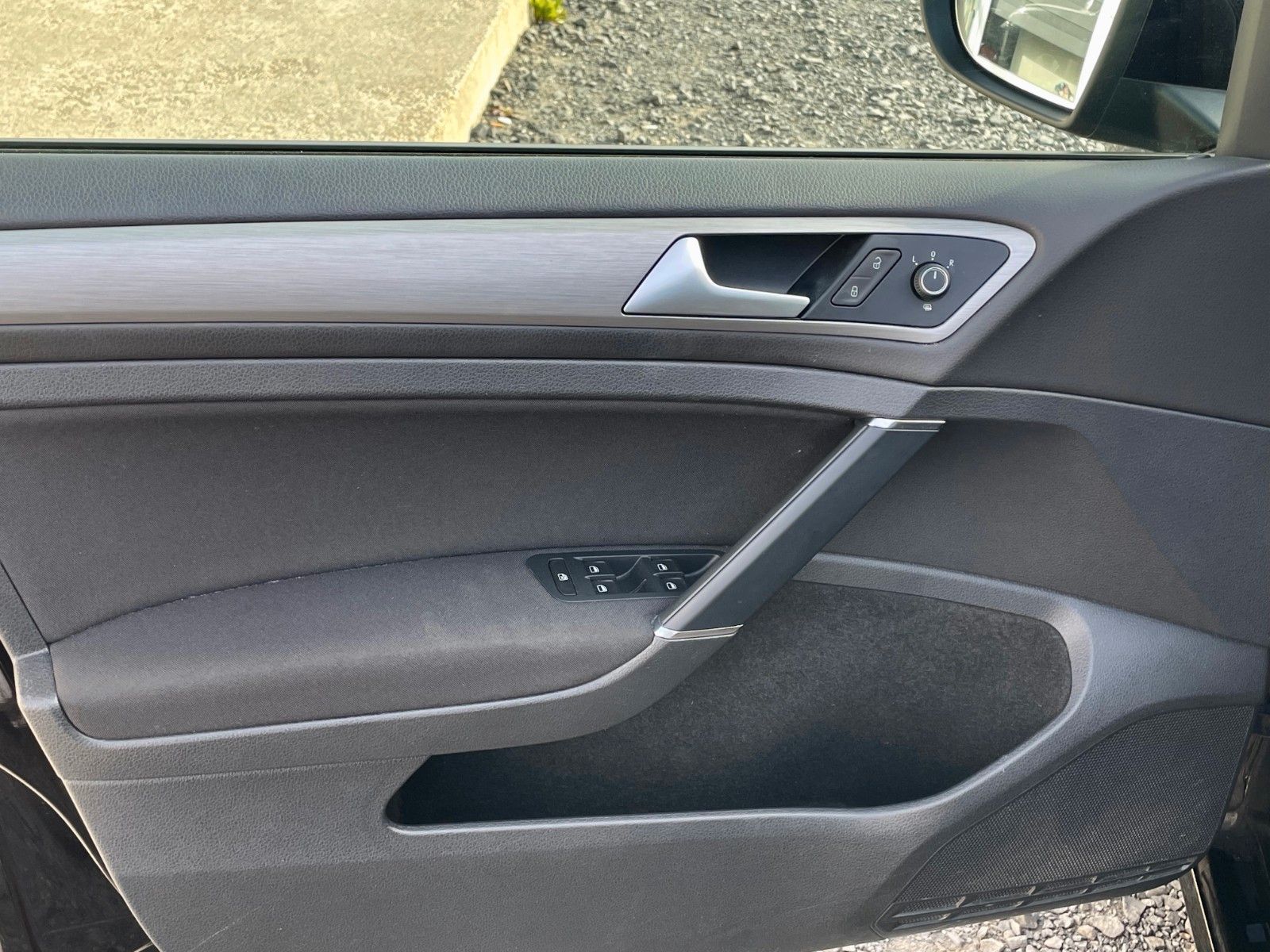 Fahrzeugabbildung Volkswagen Golf VII 1.6 TDI Comfortline BMT Navi Klima 2.HD