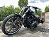 Harley-Davidson Breakout 114 (FXBRS) - Harley-Davidson Breakout FXBR