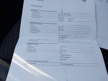 Volkswagen Golf VIII Var. Active+AHK+LED+SHZ+LHzg+Navi+Kame