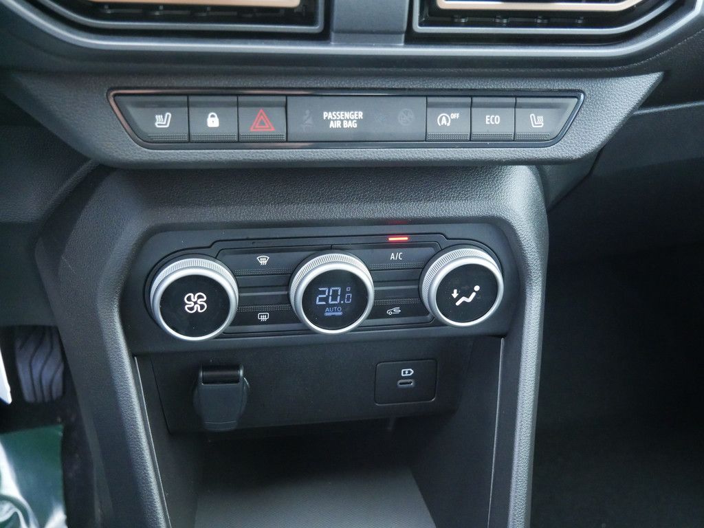 Fahrzeugabbildung Dacia Sandero Stepway Expression TCe 90