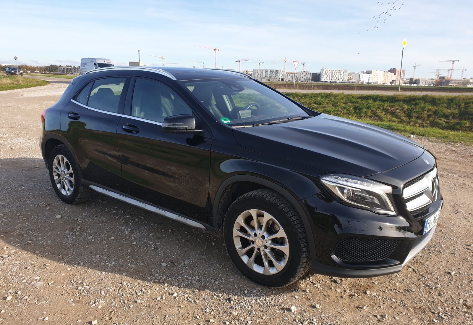 MERCEDES-BENZ GLA 250 4MATIC DCT -