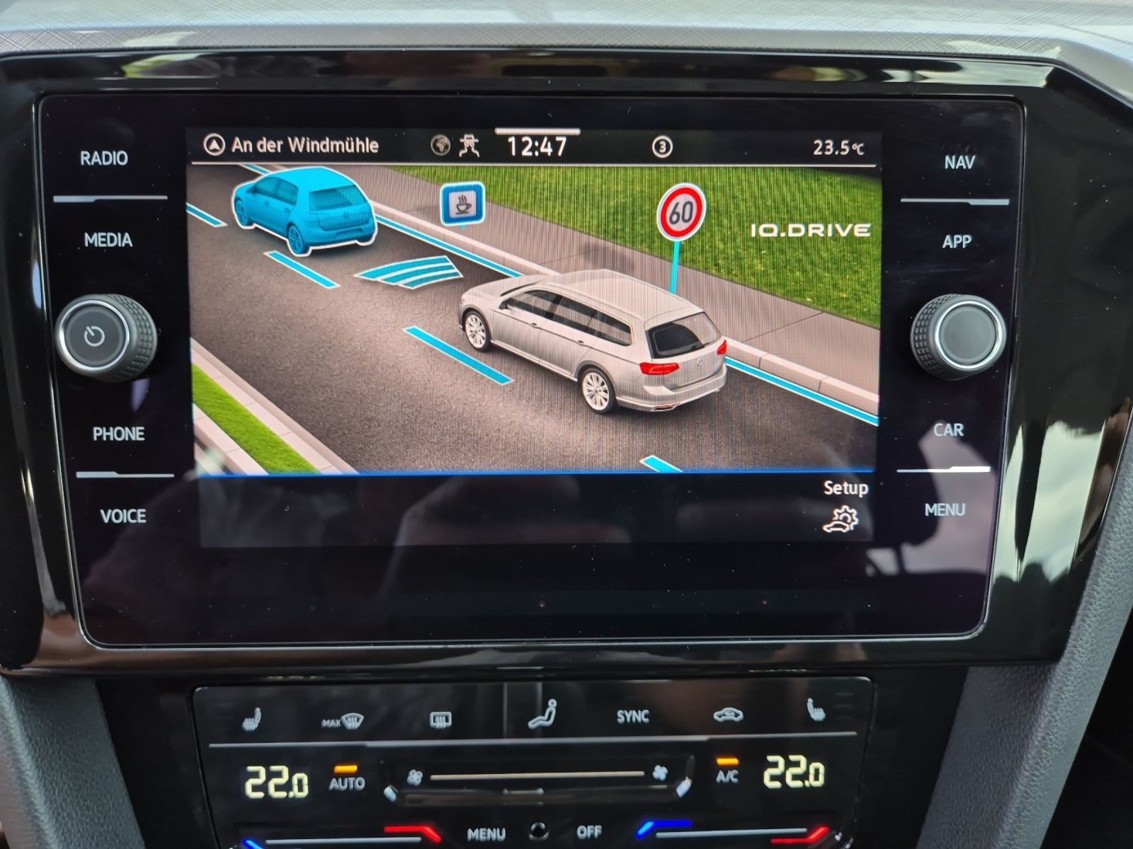 Fahrzeugabbildung Volkswagen Passat Variant TDI Business DSG Matrix Navi ACC