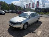 Volkswagen Passat Lim. Trendline BlueMotion - Volkswagen Passat aus 2011: Bluemotion