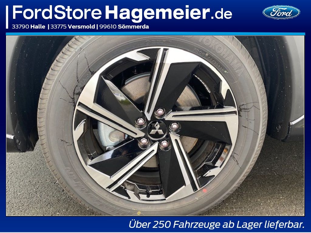 Fahrzeugabbildung Mitsubishi Eclipse Cross Select 2.4 PHEV AWD